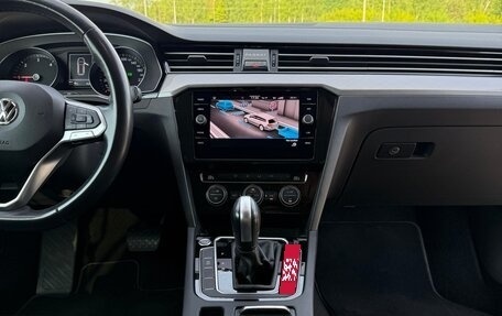 Volkswagen Passat B8 рестайлинг, 2019 год, 1 890 000 рублей, 18 фотография