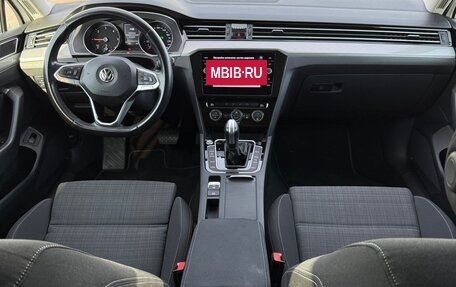 Volkswagen Passat B8 рестайлинг, 2019 год, 1 890 000 рублей, 19 фотография