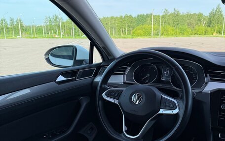 Volkswagen Passat B8 рестайлинг, 2019 год, 1 890 000 рублей, 23 фотография