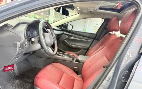 Mazda 3, 2022 год, 1 415 000 рублей, 9 фотография