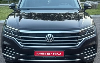 Volkswagen Touareg III, 2018 год, 3 800 000 рублей, 1 фотография