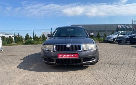 Skoda Superb III рестайлинг, 2004 год, 399 000 рублей, 1 фотография