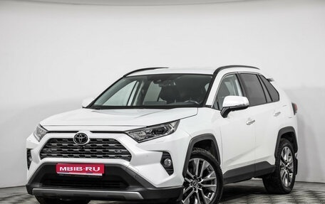 Toyota RAV4, 2022 год, 3 999 000 рублей, 1 фотография
