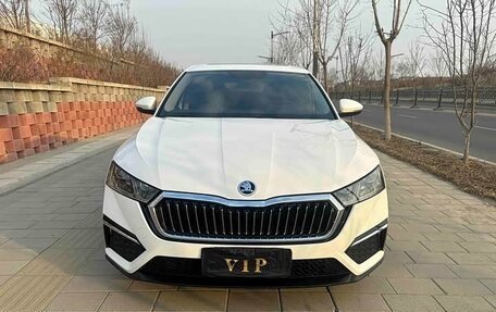 Skoda Octavia IV, 2023 год, 2 110 000 рублей, 4 фотография