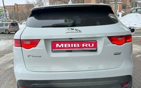 Jaguar F-Pace, 2016 год, 3 300 000 рублей, 7 фотография