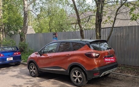 Renault Kaptur I рестайлинг, 2017 год, 1 400 000 рублей, 2 фотография