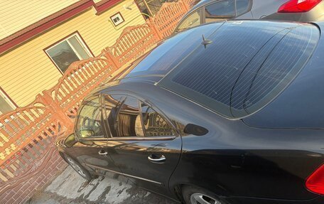 Mercedes-Benz E-Класс, 2004 год, 850 000 рублей, 3 фотография
