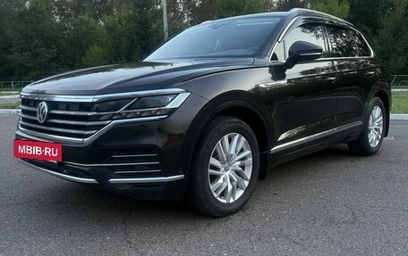 Volkswagen Touareg III, 2018 год, 3 800 000 рублей, 2 фотография