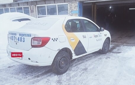 Renault Logan II, 2017 год, 350 000 рублей, 6 фотография