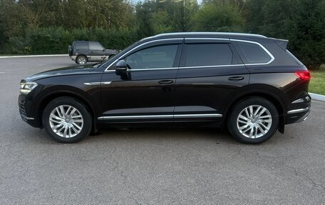 Volkswagen Touareg III, 2018 год, 3 800 000 рублей, 10 фотография