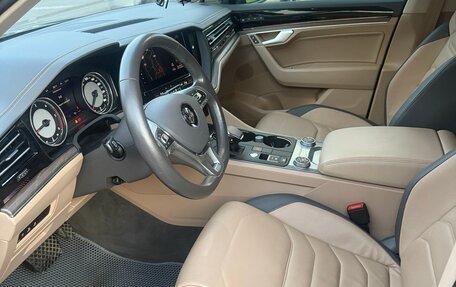 Volkswagen Touareg III, 2018 год, 3 800 000 рублей, 21 фотография