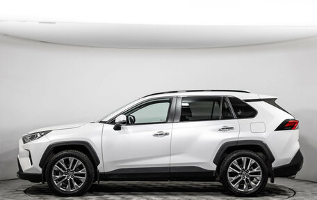 Toyota RAV4, 2022 год, 3 999 000 рублей, 8 фотография