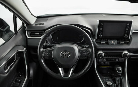Toyota RAV4, 2022 год, 3 999 000 рублей, 11 фотография