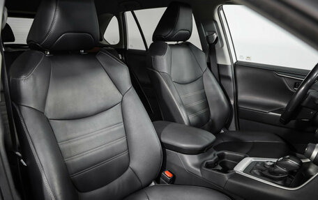 Toyota RAV4, 2022 год, 3 999 000 рублей, 23 фотография
