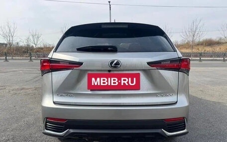 Lexus NX I, 2021 год, 2 640 000 рублей, 5 фотография
