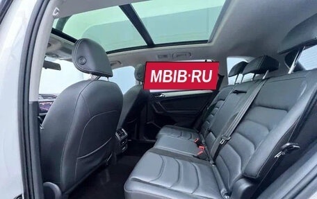 Volkswagen Tiguan II, 2021 год, 1 874 000 рублей, 13 фотография