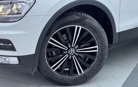 Volkswagen Tiguan II, 2021 год, 1 874 000 рублей, 19 фотография