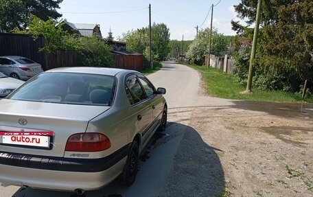 Toyota Avensis III рестайлинг, 2003 год, 460 000 рублей, 9 фотография