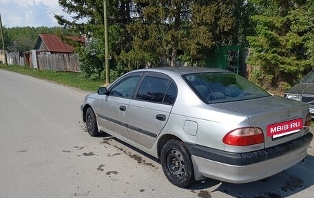 Toyota Avensis III рестайлинг, 2003 год, 460 000 рублей, 4 фотография