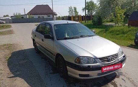 Toyota Avensis III рестайлинг, 2003 год, 460 000 рублей, 12 фотография