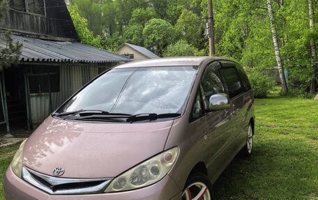 Toyota Estima III рестайлинг -2, 2003 год, 960 000 рублей, 2 фотография