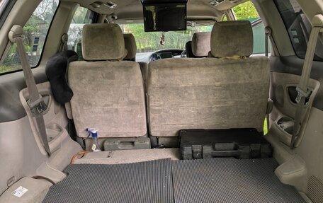 Toyota Estima III рестайлинг -2, 2003 год, 960 000 рублей, 16 фотография