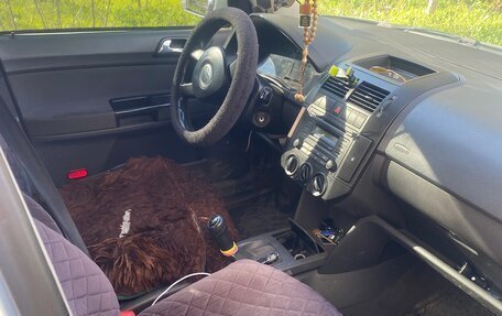 Volkswagen Polo IV рестайлинг, 2005 год, 300 000 рублей, 2 фотография
