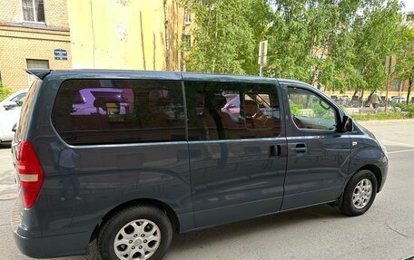 Hyundai Grand Starex Grand Starex I рестайлинг 2, 2012 год, 1 450 000 рублей, 18 фотография