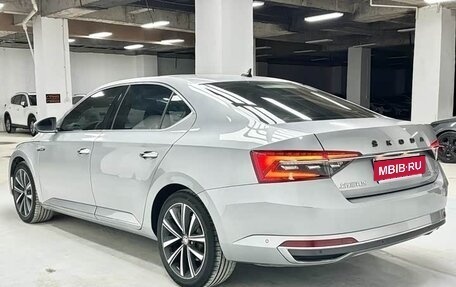 Skoda Superb III рестайлинг, 2021 год, 2 240 000 рублей, 8 фотография