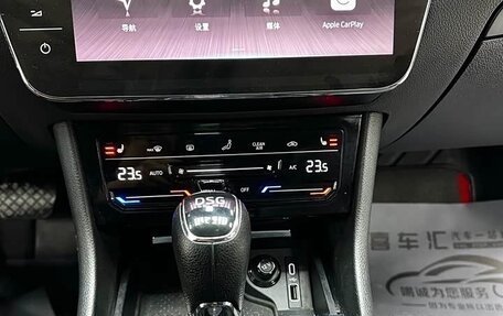 Skoda Superb III рестайлинг, 2021 год, 2 240 000 рублей, 15 фотография