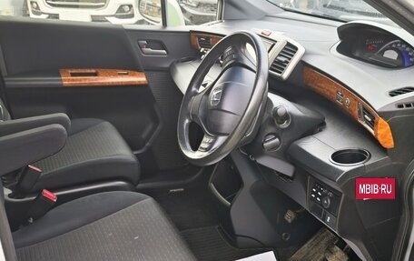 Honda Freed I, 2012 год, 910 000 рублей, 17 фотография