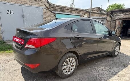 Hyundai Solaris II рестайлинг, 2016 год, 760 000 рублей, 2 фотография