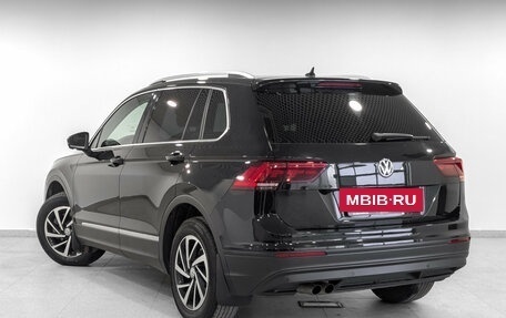 Volkswagen Tiguan II, 2019 год, 2 790 000 рублей, 7 фотография