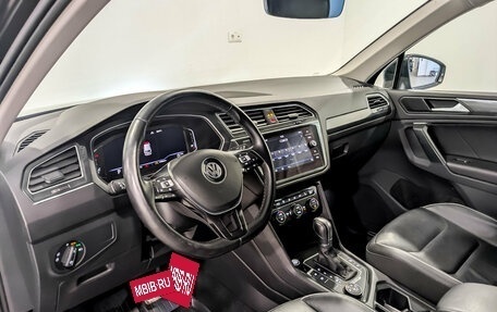 Volkswagen Tiguan II, 2019 год, 2 790 000 рублей, 16 фотография
