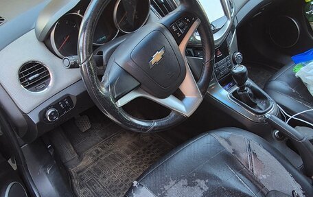 Chevrolet Cruze II, 2014 год, 950 000 рублей, 10 фотография