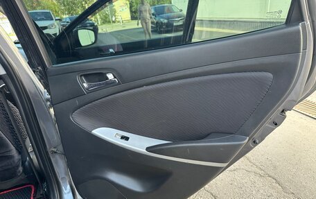 Hyundai Solaris II рестайлинг, 2012 год, 610 000 рублей, 16 фотография