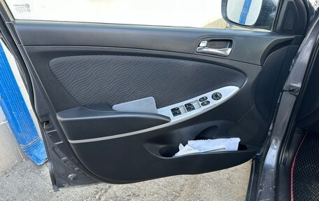 Hyundai Solaris II рестайлинг, 2012 год, 610 000 рублей, 14 фотография