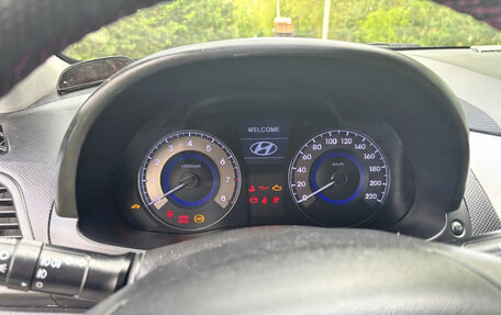 Hyundai Solaris II рестайлинг, 2012 год, 699 000 рублей, 18 фотография