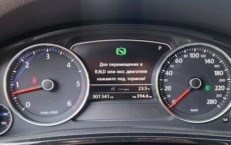 Volkswagen Touareg III, 2011 год, 2 600 000 рублей, 6 фотография