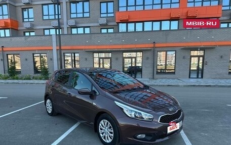 KIA cee'd III, 2014 год, 940 000 рублей, 2 фотография