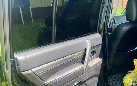 Mitsubishi Pajero IV, 2010 год, 2 200 000 рублей, 15 фотография