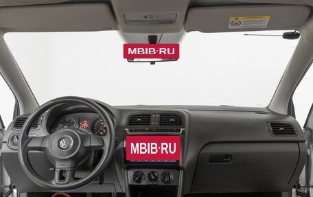Volkswagen Polo VI (EU Market), 2013 год, 797 000 рублей, 7 фотография