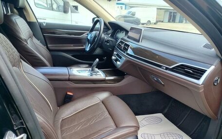 BMW 7 серия, 2018 год, 4 800 000 рублей, 9 фотография