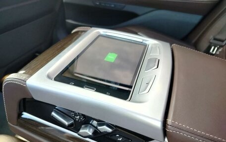 BMW 7 серия, 2018 год, 4 800 000 рублей, 11 фотография