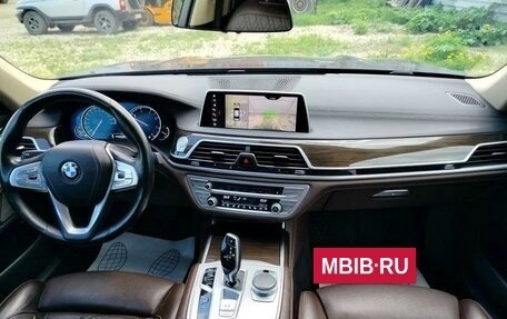 BMW 7 серия, 2018 год, 4 800 000 рублей, 8 фотография