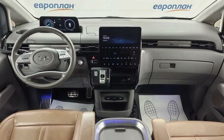 Hyundai Staria, 2021 год, 5 300 000 рублей, 5 фотография