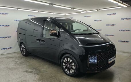 Hyundai Staria, 2021 год, 5 300 000 рублей, 2 фотография