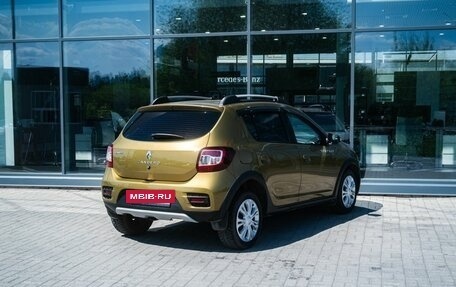 Renault Sandero II рестайлинг, 2015 год, 950 000 рублей, 2 фотография