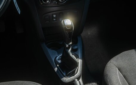 Renault Sandero II рестайлинг, 2015 год, 950 000 рублей, 20 фотография