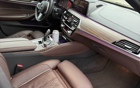 BMW 5 серия, 2020 год, 4 499 999 рублей, 11 фотография